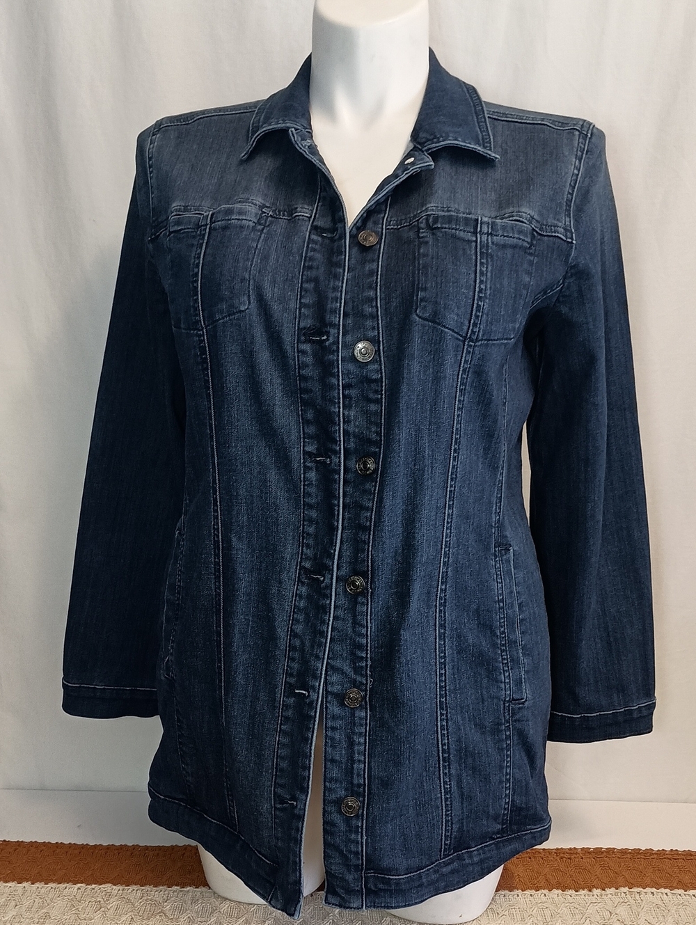 Chicos Women’s Size Large Dark Denim Jacket With Pockets Casual